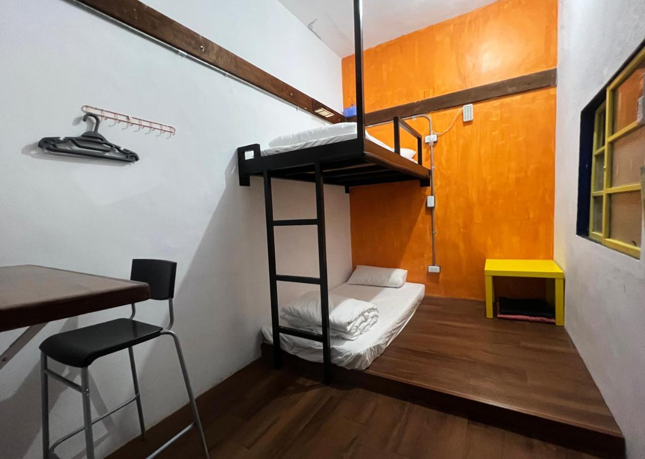 Appartement 小心沙發背包客棧 à Chenggong Extérieur photo